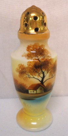HP Noritake Muffineer: 6 3/4"