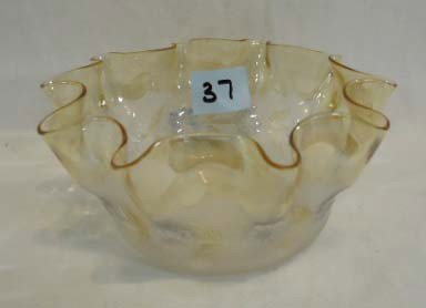 Art Glass Handkerchief Vase w/ Etched Design: 5 1/4"