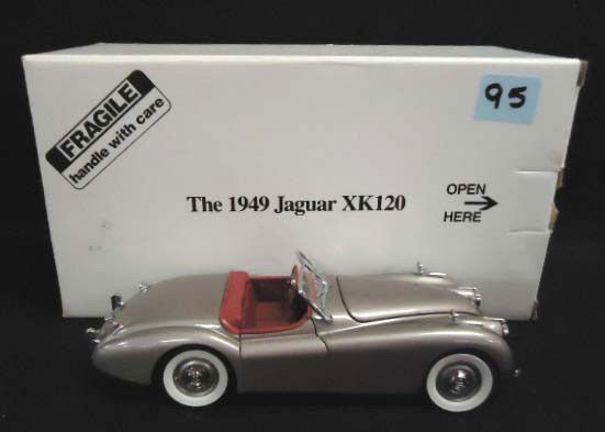Danbury Mint 1949 Jaguar XK120: 1:24 Scale