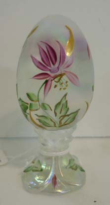 Fenton Egg: 4" Tall