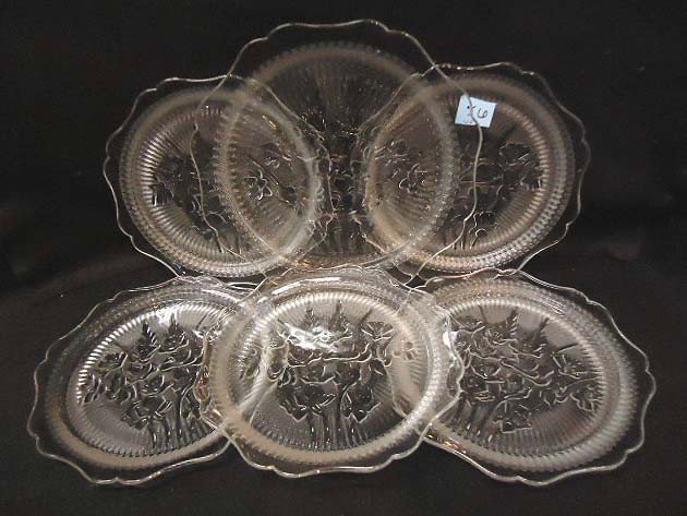 6 pc Iris & Herringbone Cake Set: 9 1/2" & 8"