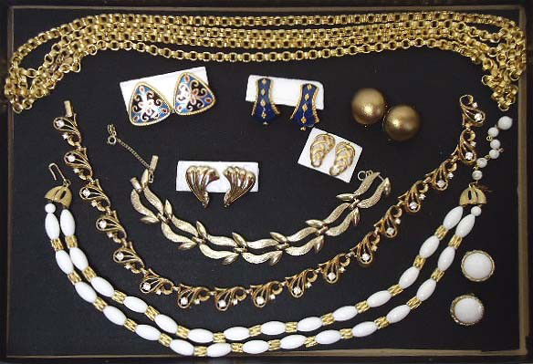 Vtg Designer Jewelry 10pc: Les Benard 60" Necklace & Earrings, 4pr Avon Earrings, 2 Trifari 15" Choker, Rhinestone Dounle White Vogue Glass Earrings 7 1/2" Monet Bracelet