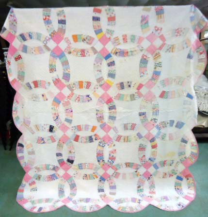 Dbl. Wedding Ring quilt: 72" X 88"