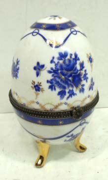 H.P. Porcelain Egg W/ Hinged lid: 4"