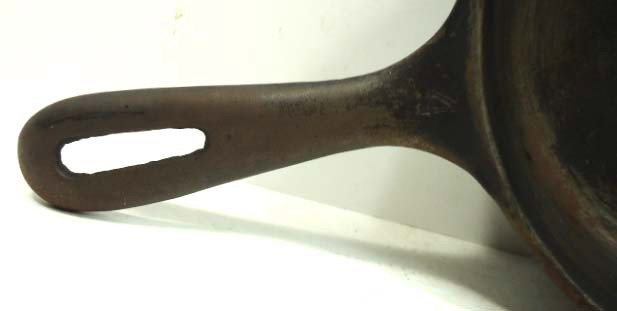 Griswold Cast Iron Skillet: Griswold- No.4
