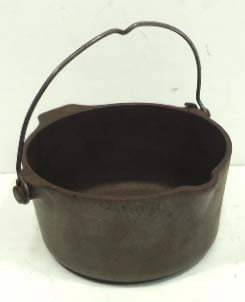 Griswold Cast Iron Deep Patty Bowl: Griswold