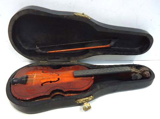 Miniature Violin W/ Case: Violin- 8 1/4"