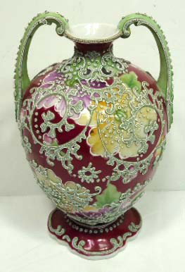 HP Moriage Nippon Vase: 9"