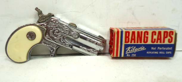 Cap Pistol Dyna-mite Derringer & Caps: 2pc