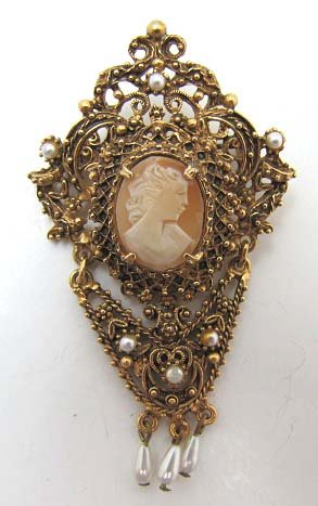 Vtg. Ornate Shell Cameo/Seed Pearl Pin: 2 1/2" x 1 1/2"- Ornate Brass Filigree Frame W/ Seed Pearl Accents 15mm Shell Cameo