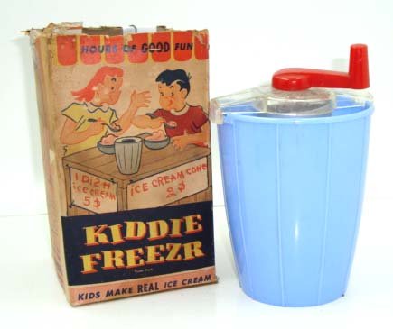 1950 Kiddie Ice Cream Freezer w/ Box: 6 1/2"