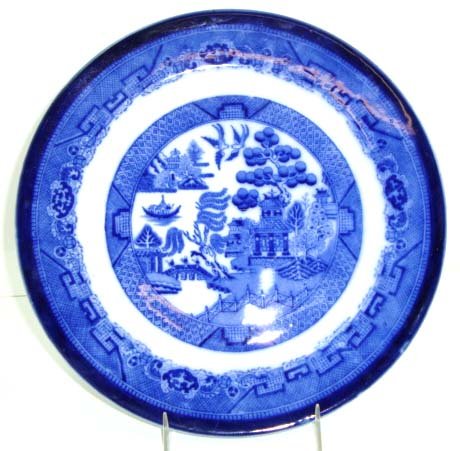 Doulton's Willow Flow Blue Plate: 9 1/2"