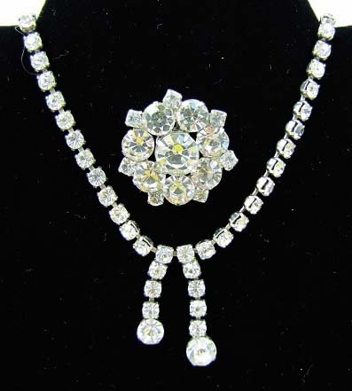 Brilliant Sparkle Vtg Choker & Brooch: 15" Clear, Brilliant Cut Rhinestone Choker w/ 1 1/4" Clear Lg. Chaton Brooch. Prong Set