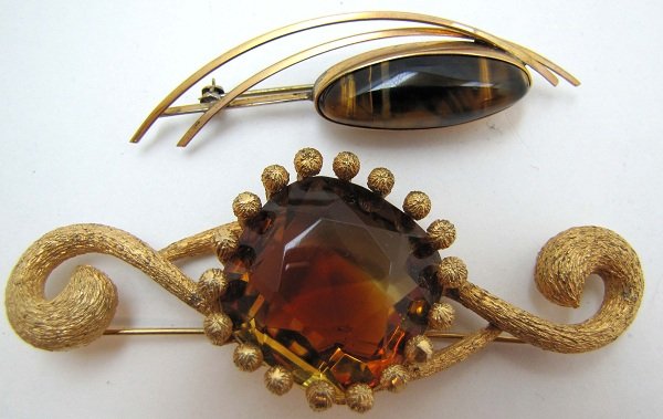 2 Vtg. Topaz, Cat Eye Brooches: Inc. 2 3/4" Beautiful Cat's Eye Goldtone Brooch. Great Depth. & 3 1/2" Large Topaz, Faceted Glass Tabletop Chaton, In Textured Goldtone Pin.