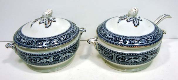 2 Flow Blue Sauces: 8"