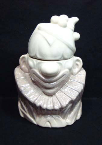 McCoy Pottery Clown Cookie Jar: 10 1/2" T