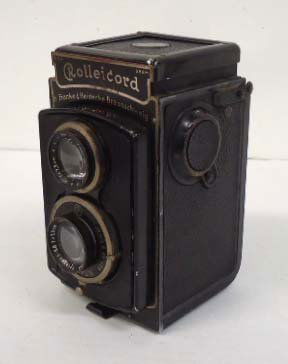 Rolleicord Pre War Camera: Rolleicord Pre War Camera. Zeiss 1:3.8 7.5cm Lens.