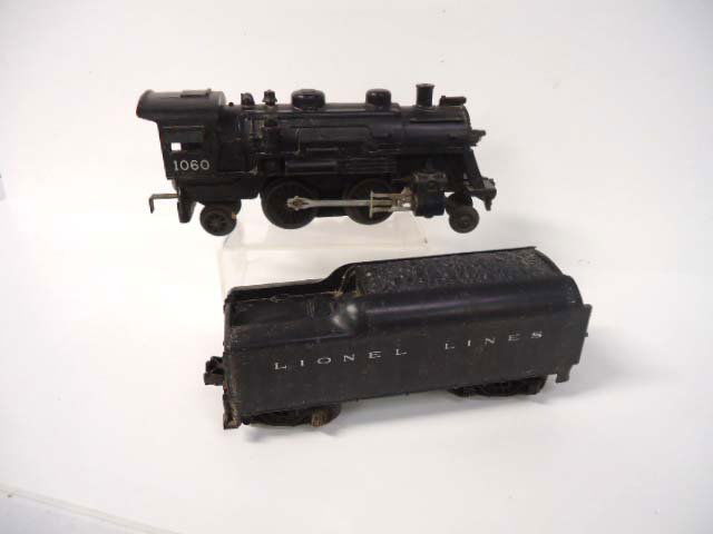 Lionel 1060 Locomotive & Tender: 2pcs