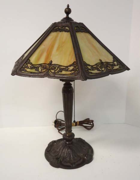 Pittsburgh Panel Glass Lamp: Sgnd PLB & G Co. 21"T to top of finial, 16"w shade