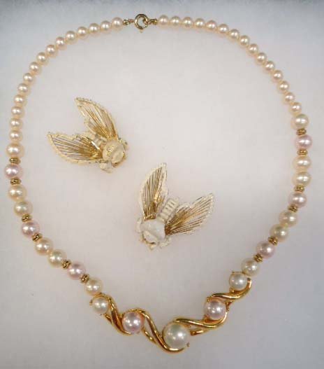 5 pc. TRIFARI, NAPIER, MONET Jewelry - 2