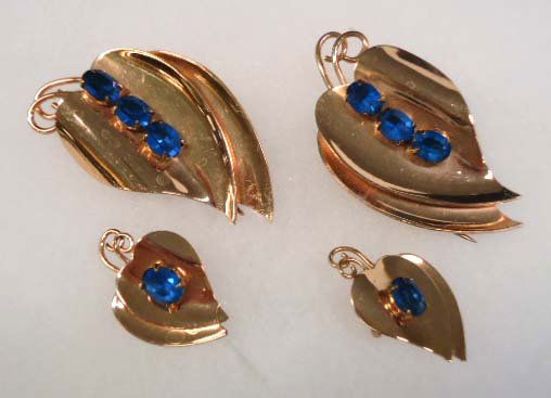 Sterling PEGASUS CORO 3pc Set: 2 1/4" Vermeil Sterling Coro-Craft Fur Clip's Set w/ 7mm Cobalt Faceted Glass Stones & Matching 1 1/4" Earrings