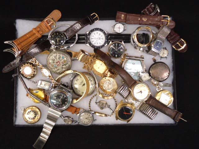 30 Vtg, Antique Watches - Pocket Watches: Inc. Elgin 10Kt G.F., Elbe's 17Jew, St. Regis, Molnija USSR Enameled Pocket Watch, Antique Geneva Pocket Watch, Wakmann 17Jew,Roamer & More. Look Closely