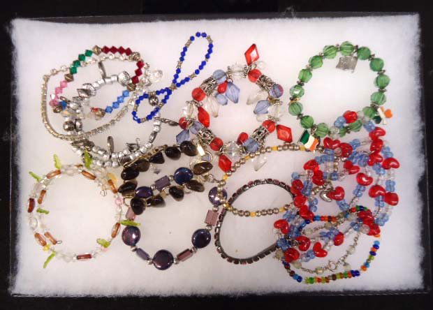 16 Stretch & Chain Bracelet's: Inc. Lucite Bead, Stone, Glass