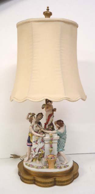 Capodimonte Figural Lamp: 28"