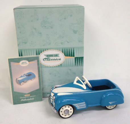 Kiddie Car Classics 1941 Oldsmobile: Steelcraft by Murray 1997 Hallmark Die Cast 7" x 3 1/4"