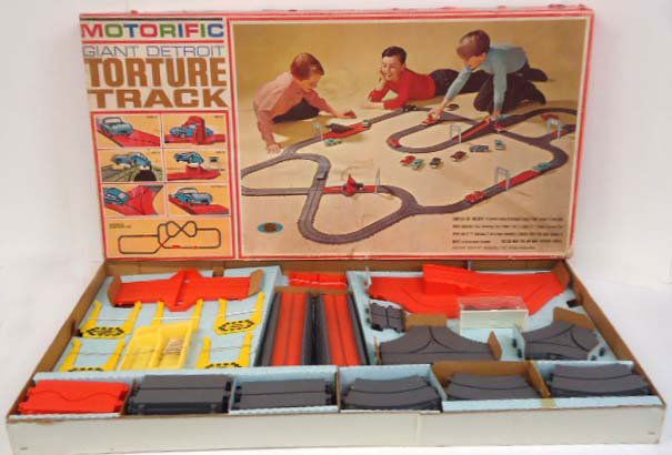 Ideal Motorific Giant Detroit Torture Track: 1965 Complete 41" x 21" x 3"