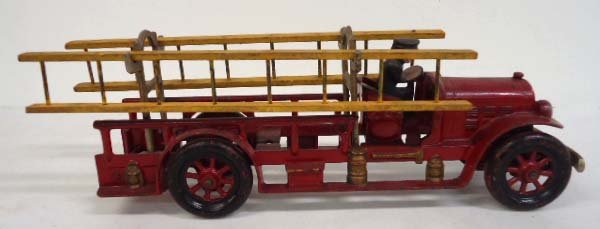 Kenton CI Fire Truck: 12"L Truck 2 Wood Ladders