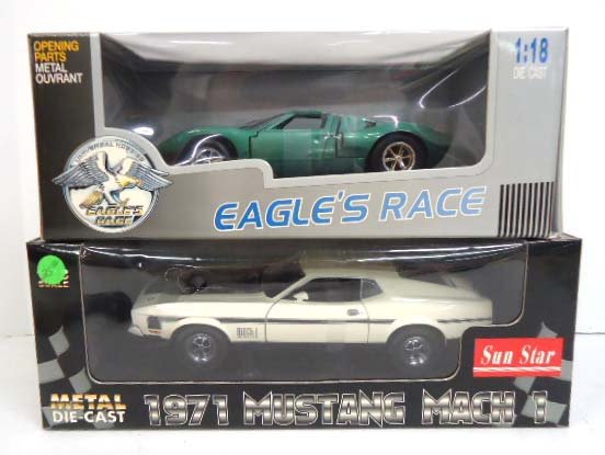 2 Die Cast 1:18 Cars NIB: Ford GT 40 & 1971 Mustang Mach I