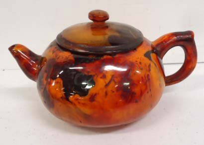 Oriental Tea Pot: 3"T