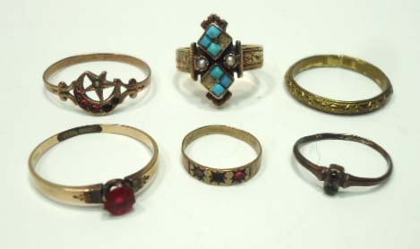 6 Victorian Jeweled Rings: Sz. 0 to 8 1/2 Victorian Gold Rings. 5 Jeweled. 7.08g - .249oz