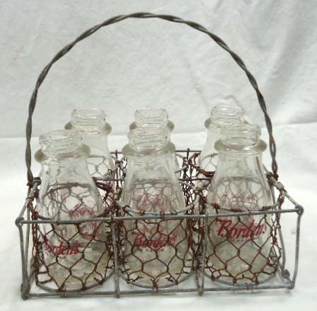 Milk Bottles & Carrier: Bordens Half Pints 10" x 7" x 9" Rack