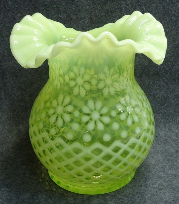 Vaseline Opalescent Vase: 6 1/4"T x 5 3/4"W