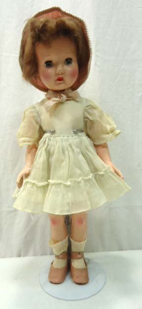 1950's Ideal A.M. Character " Sweet Sue": 16" T x 18" x 8"