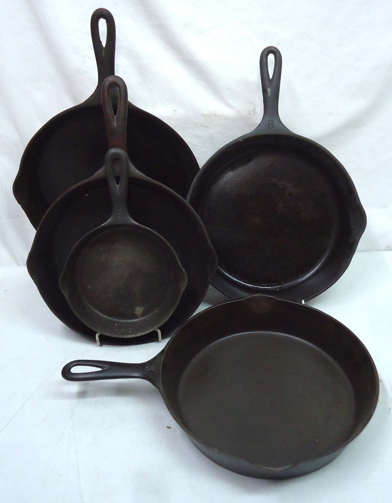 5 Wagner Skillets: No. 9, (2) No. 8, No.7 & No. 3