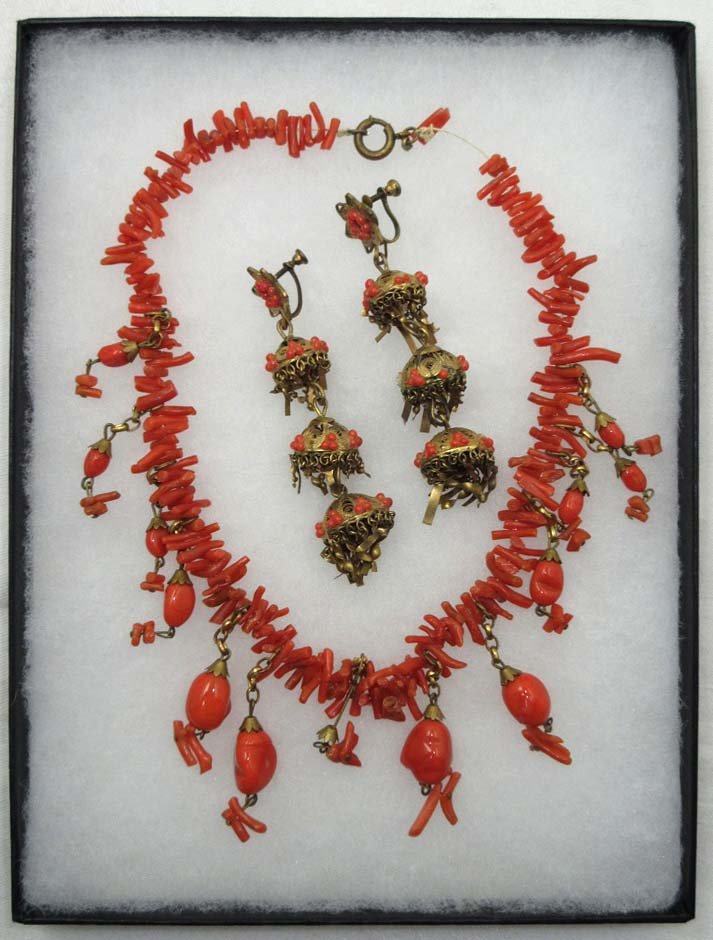 Early Branch Coral Choker & Dangle Earrings: 15" Branch Coral Choker w/ Graduated Art Glass & Coral Dangles w/ Thumb Nail Clasp & 3" Brass Filigree & Coral Bead Chandelier Screw back Earrings.