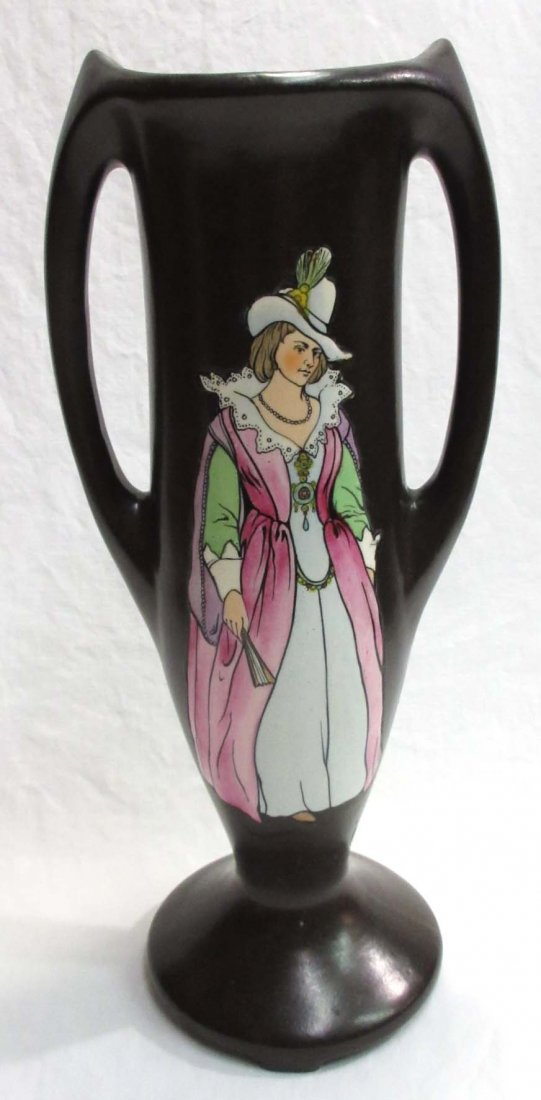 Teplitz Portrait Vase (1 of 6)