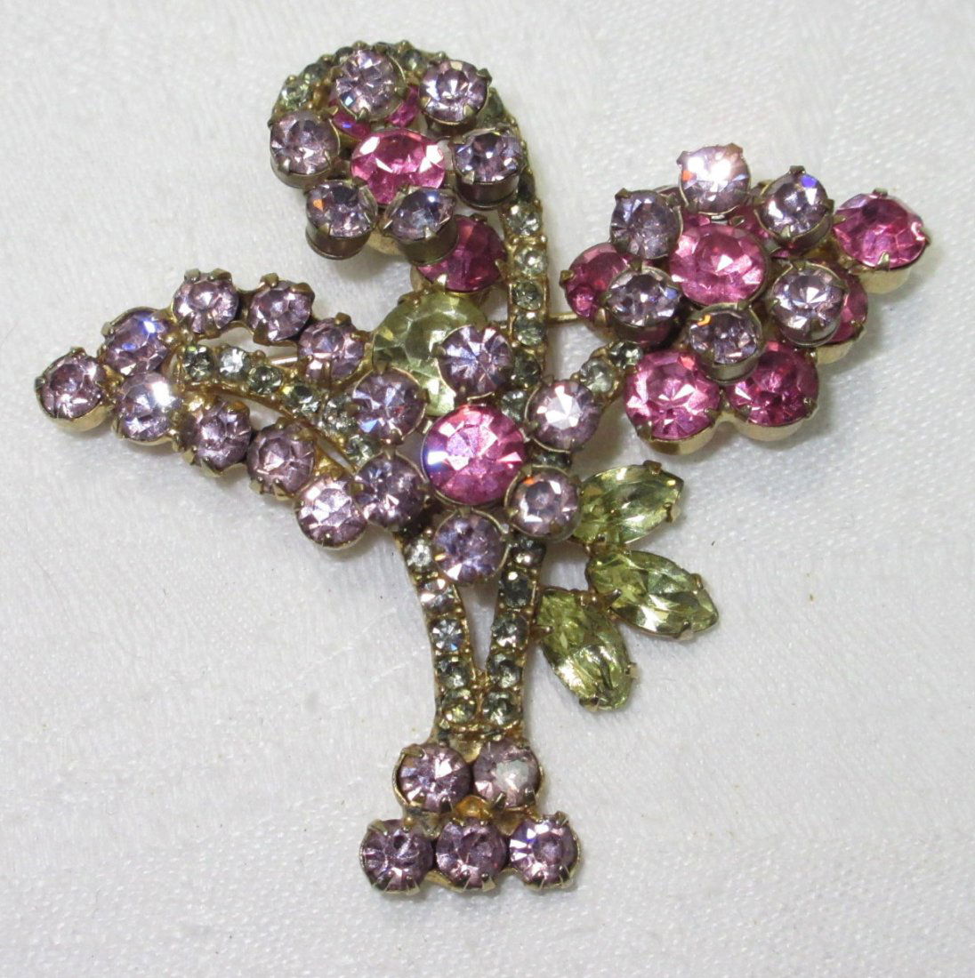 Vtg D&E Juliana Book Pc Flower Basket Brooch (1 of 4)