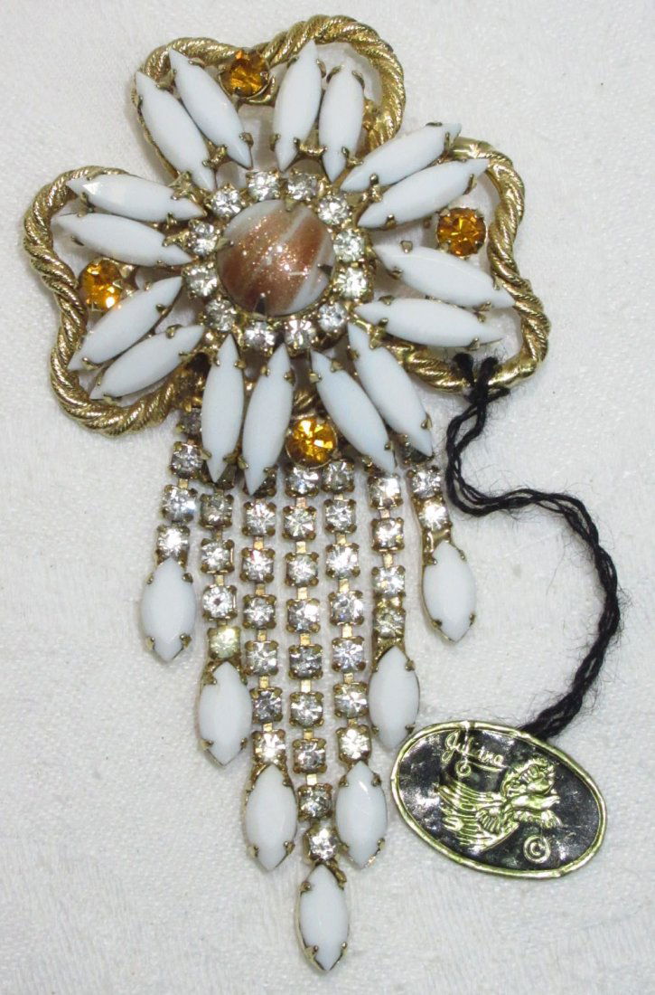 Vtg D&E Juliana Book Pc Copper Fluss Pin w/Tag (1 of 5)