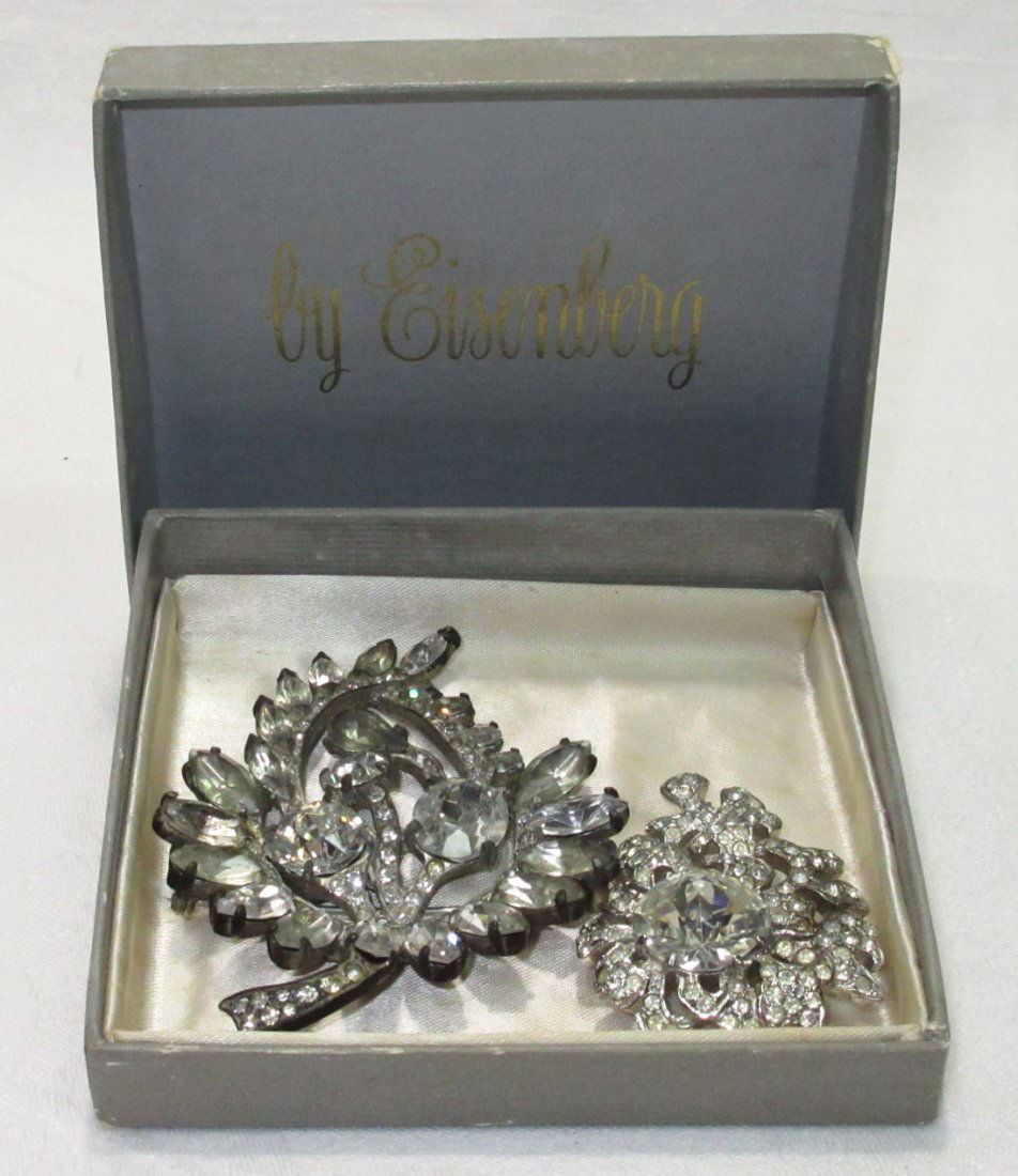 2 Eisenberg Original Brooches in Box (1 of 7)