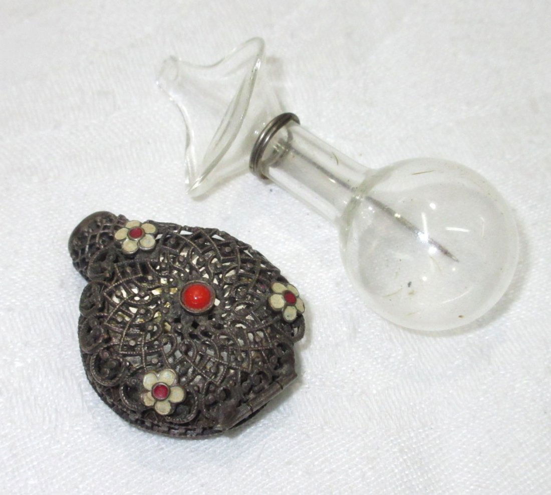 2Pc Early Perfumer & Flower Vase Pin (1 of 8)