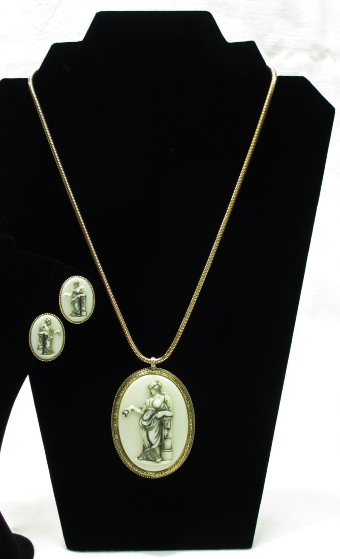 Vtg Whiting & Davis Grecian Pend. Necklace Set (1 of 9)