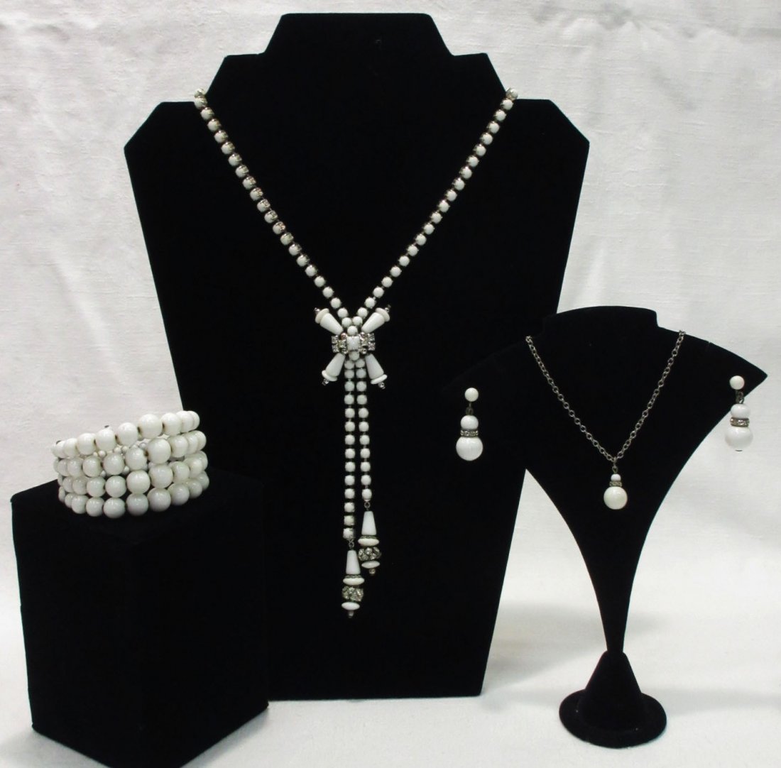 Quality Milk Glass/Rondelle Neck/Earr/Brac & More (1 of 7)