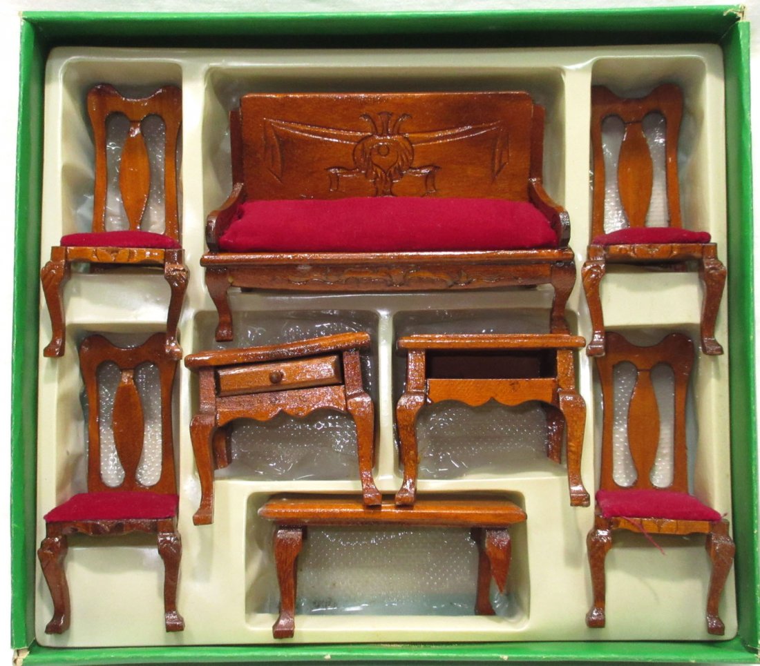 Wooden Doll House Furniture NOS (1 of 4)