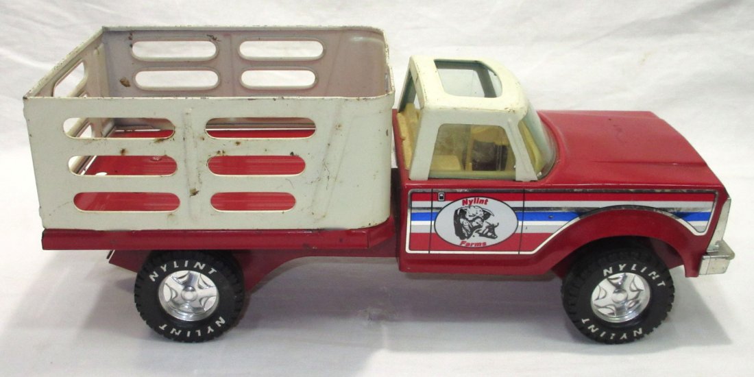 Nylint Farms Truck: 4 1/2"T x 11 3/4" x 4 3/4"