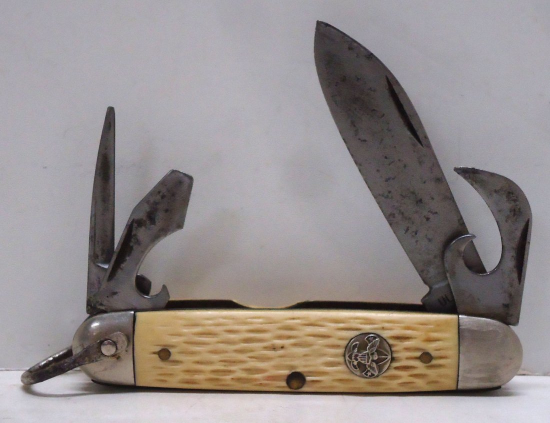 Ulster Boy Scout Knife (1 of 3)