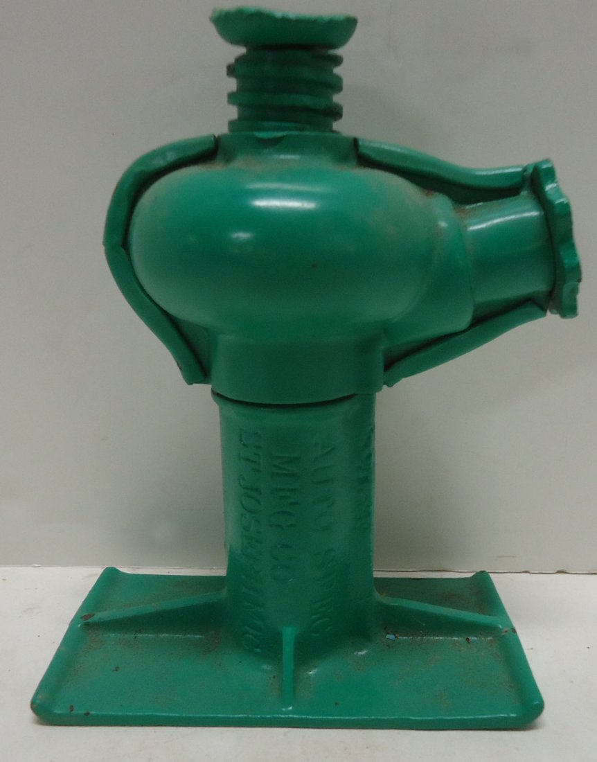 Early  Auto Spec. Mfg. Co. Jack (1 of 5)